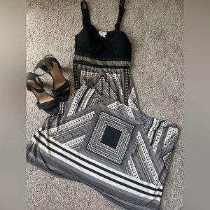 JEWELED ADJUSTABLE MAXI DRESS🖤💎